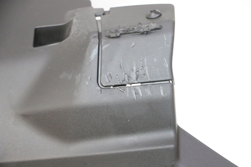 photo de BAS DE CAISSE YAMAHA XMAX X-MAX 125 (2021 - 2025) - Points de fixation