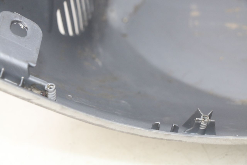 photo de BAS DE CAISSE PIAGGIO X9 EVOLUTION 250 (2003 - 2007) - Gros plan technique