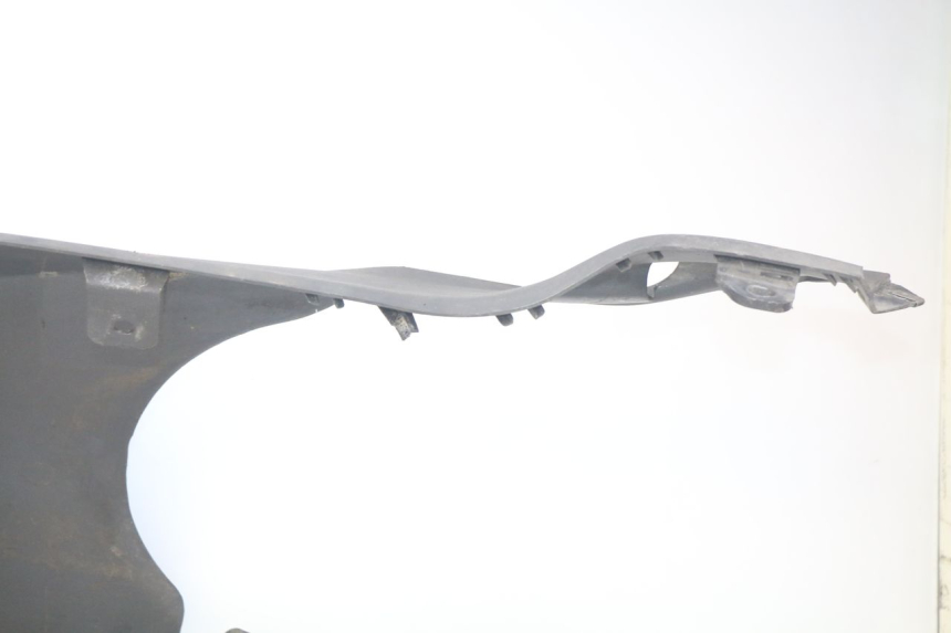 photo de BAS DE CAISSE PIAGGIO X9 125 (2000 - 2003) - Détail de la pièce