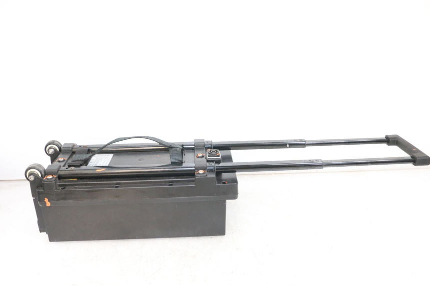 photo de Battery E-MAX 80L 1 (2011 - 2014) - Détail de la pièce