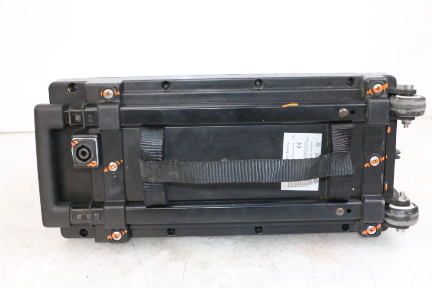 photo de Battery E-MAX 80L 1 (2011 - 2014) - État de surface