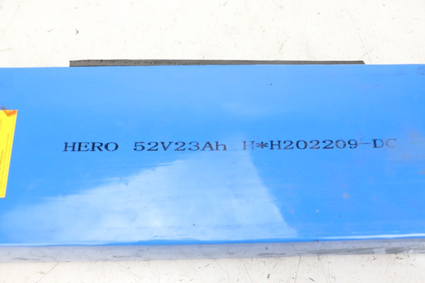 photo de BATTERIE HERO S10 1 - Zoom composants