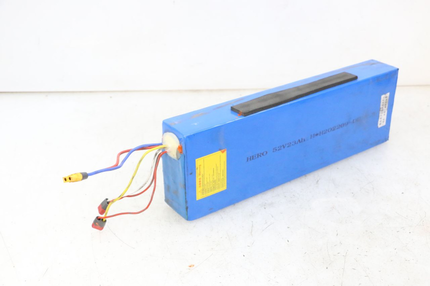 photo de BATTERIE HERO S10 1 - Zoom état d’usage