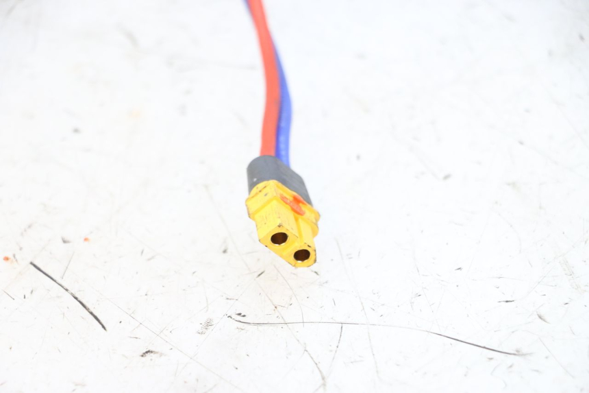 photo de BATTERIE HERO S10 1 - Gros plan technique