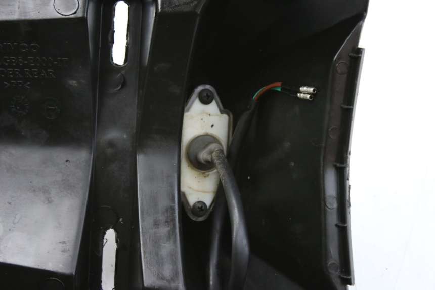 photo de BAVETTE ARRIERE KYMCO AGILITY NAKED RENOUVO 4T 50 (2018 - 2020) - Points de fixation