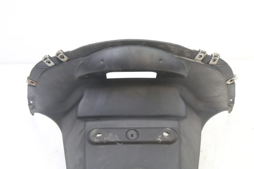 photo de BAVETTE ARRIERE APRILIA ATLANTIC 125 (2003 - 2009) - Autre angle de vue