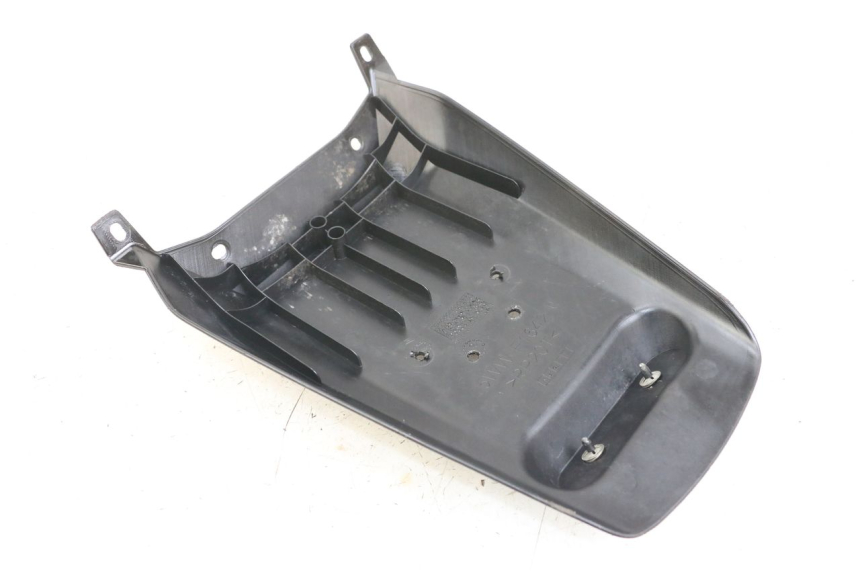 photo de BAVETTE ARRIERE MBK BOOSTER SPIRIT 50 (2004 - 2017) - Zoom état d’usage