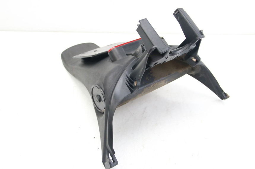 photo de BAVETTE ARRIERE DERBI BOULEVARD 50 (2009 - 2006) - Autre angle de vue