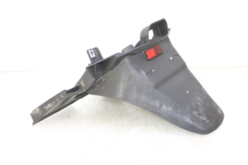 photo de BAVETTE ARRIERE SUZUKI BURGMAN 125 (2007 - 2014) - Gros plan technique