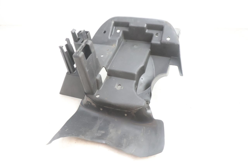 photo de BAVETTE ARRIERE PEUGEOT BUXY 50 (1993 - 1998) - Gros plan technique