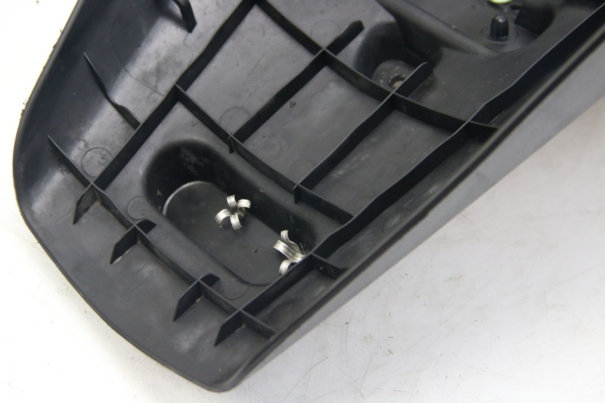 photo de BAVETTE ARRIERE PEUGEOT CITYSTAR 125 (2011 - 2017) - Inspection visuelle