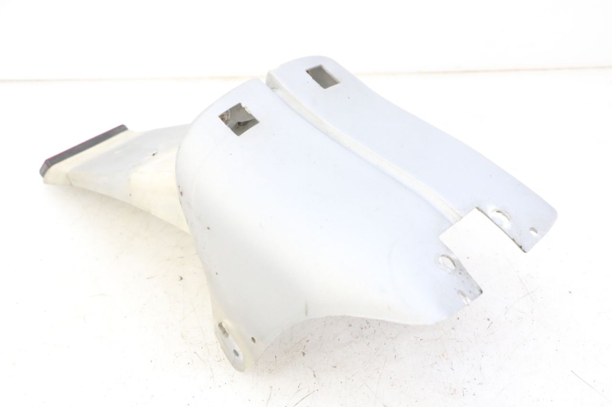 photo de BAVETTE ARRIERE APRILIA CLASSIC 125 (1995 - 2001) - Gros plan technique