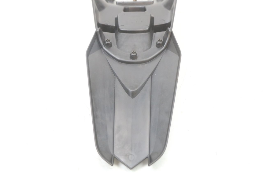 photo de BAVETTE ARRIERE SYM CROX 4T 50 (2016 - 2023) - Marquages et références