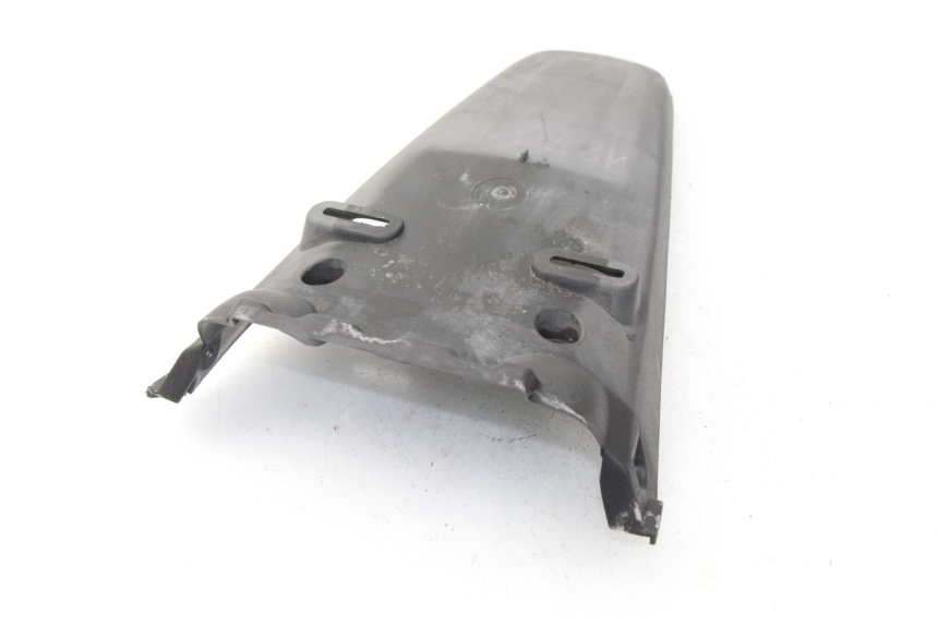 photo de BAVETTE ARRIERE SYM FIDDLE 2 50 (2008 - 2013) - Zoom état d’usage