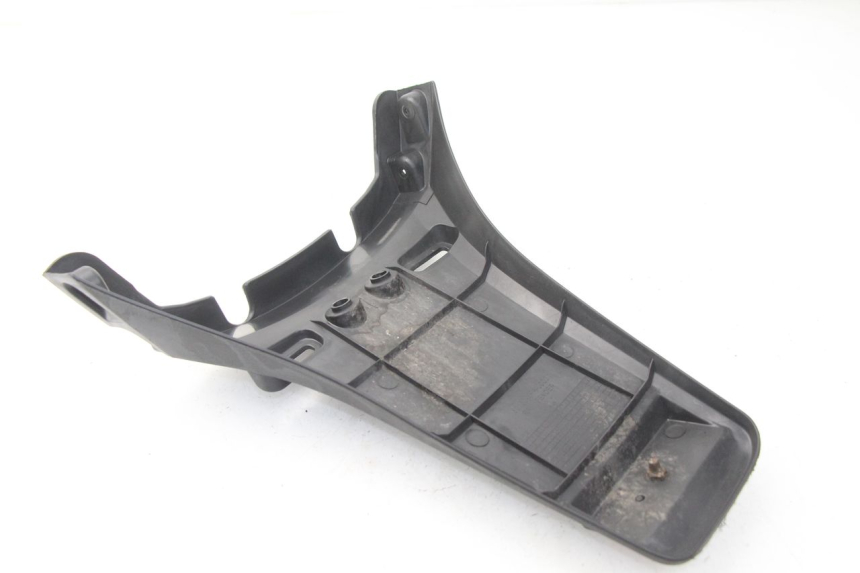 photo de BAVETTE ARRIERE SYM FIDDLE 3 III 125 (2014 - 2020) - Autre angle de vue