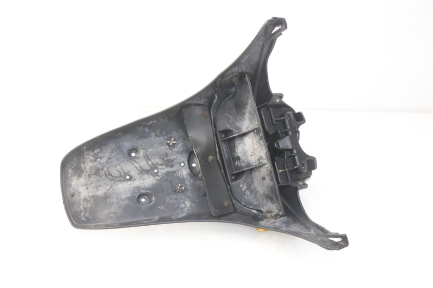 photo de BAVETTE ARRIERE PIAGGIO FLY 2T 50 (2004 - 2017) - Détail de la pièce