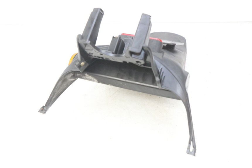 photo de BAVETTE ARRIERE PIAGGIO FLY 2T 50 (2004 - 2017) - Zoom état d’usage