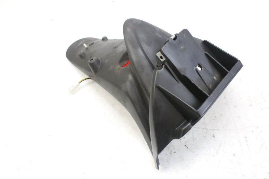 photo de BAVETTE ARRIERE PIAGGIO FLY 4T 50 (2013 - 2017) - Points de fixation