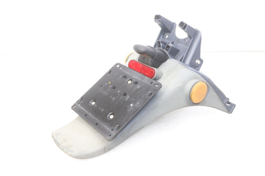 photo de BAVETTE ARRIERE PIAGGIO FLY 100 (2006 - 2010) - Autre angle de vue