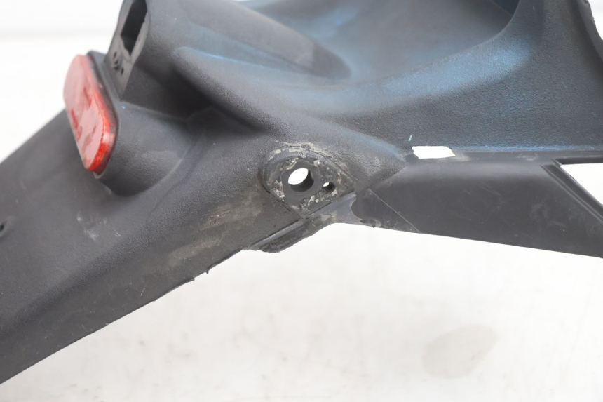 photo de BAVETTE ARRIERE GILERA GP 800 (2007 - 2013) - Points de fixation