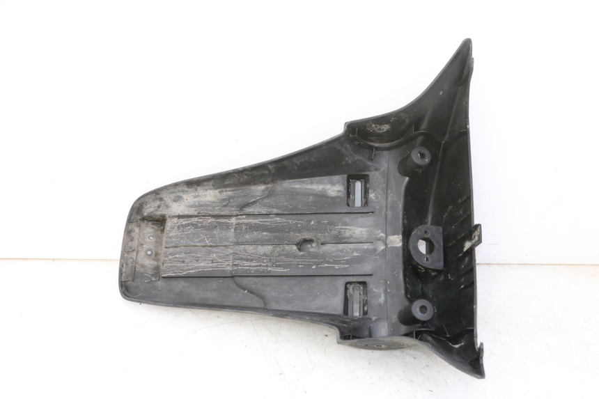 photo de BAVETTE ARRIERE KYMCO GRAND DINK 125 (2008 - 2014) - Zoom état d’usage