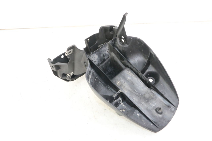 photo de BAVETTE ARRIERE HYOSUNG GTR 125 (2006 - 2008) - Zoom état d’usage