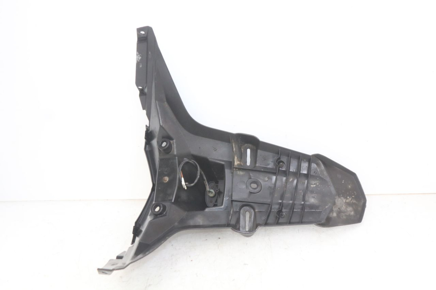 photo de BAVETTE ARRIERE SYM GTS EFI 125 (2012 - 2016) - Zoom état d’usage