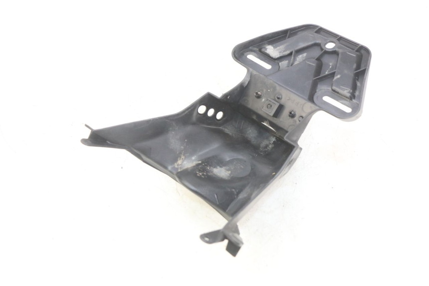 photo de BAVETTE ARRIERE YAMAHA HW XENTER 125 (2011 - 2017) - Détail de la pièce