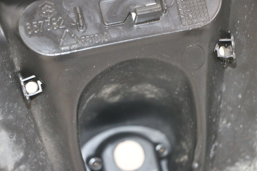 photo de BAVETTE ARRIERE PIAGGIO IE MP3 YOURBAN 300 (2011 - 2016) - Zoom état d’usage