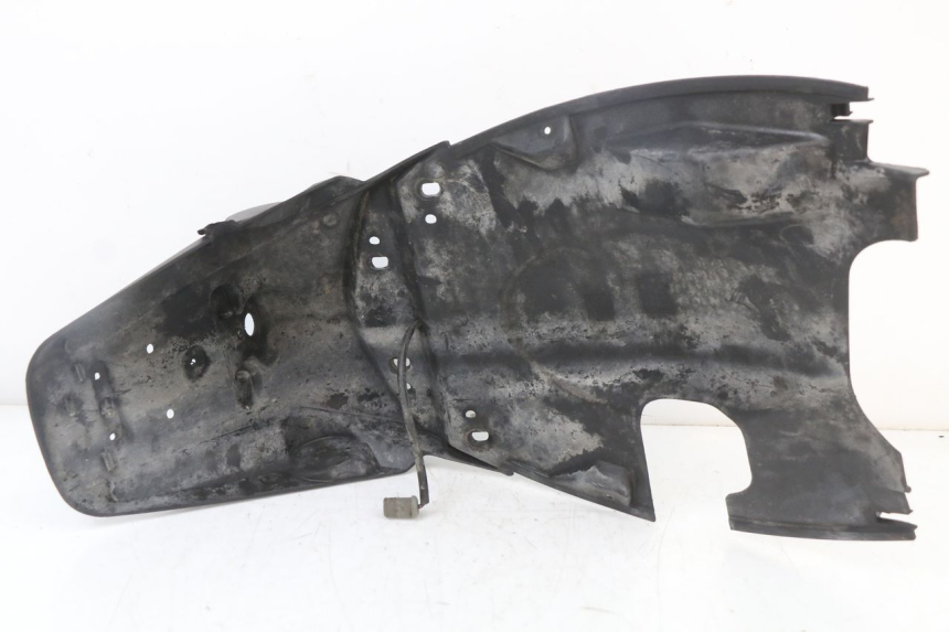 photo de BAVETTE ARRIERE PEUGEOT KISBEE 4T 50 (2018 - 2022) - Points de fixation