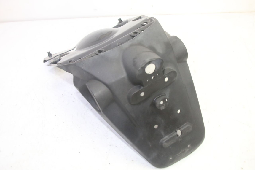 photo de BAVETTE ARRIERE PEUGEOT KISBEE 4T 50 (2018 - 2022) - Gros plan technique