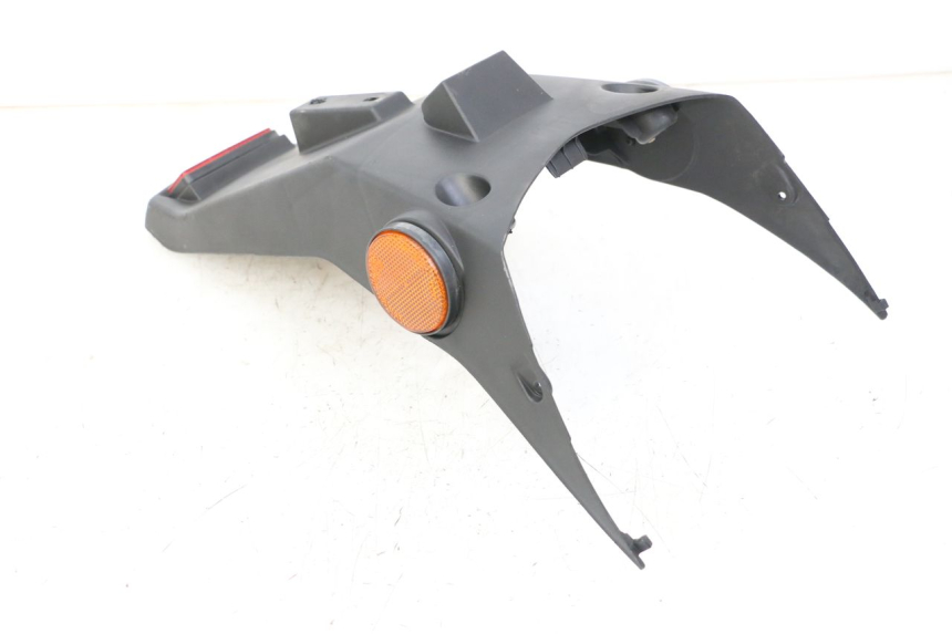 photo de BAVETTE ARRIERE KYMCO PEOPLE S 125 (2000 - 2008) - Autre angle de vue