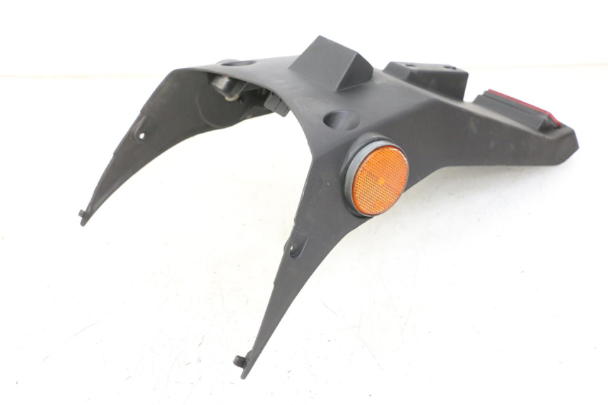 photo de BAVETTE ARRIERE KYMCO PEOPLE S 125 (2000 - 2008) - Gros plan technique