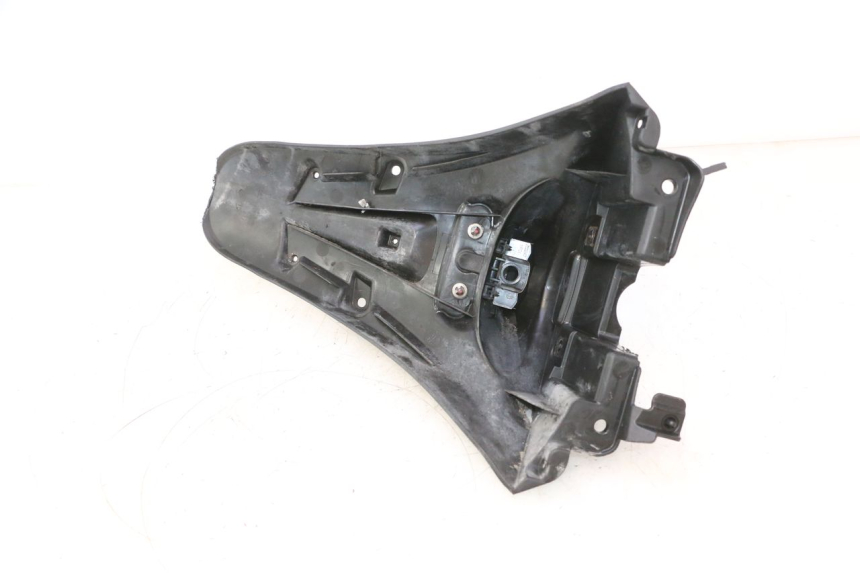 photo de BAVETTE ARRIERE PIAGGIO LIBERTY IGET 4T 50 (2015 - 2020) - Gros plan technique