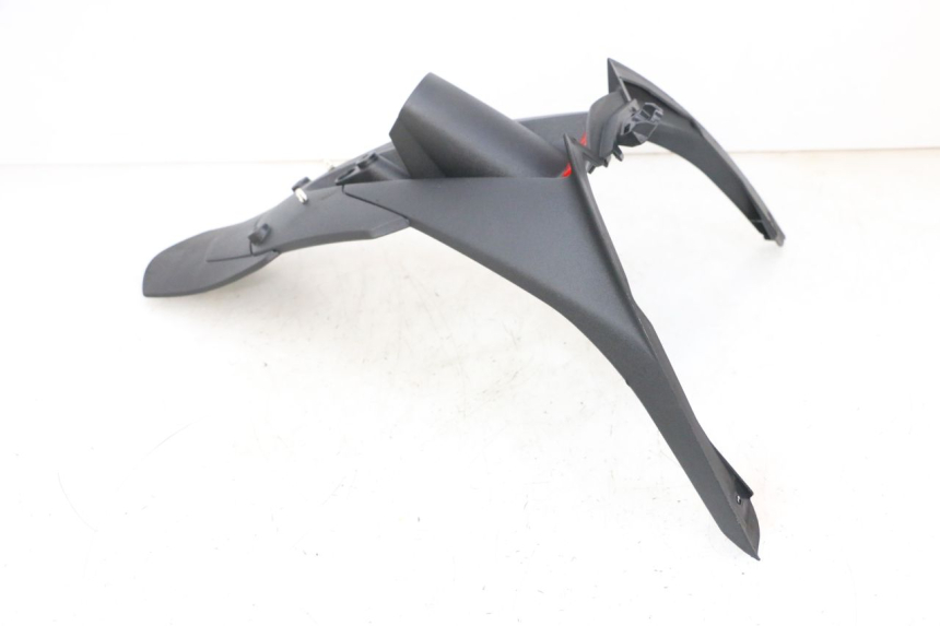 photo de BAVETTE ARRIERE PIAGGIO MP3 HPE 300 (2019 - 2026) - Points de fixation