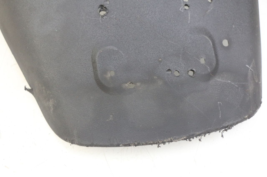 photo de BAVETTE ARRIERE PIAGGIO MP3 125 (2006 - 2014) - Détail de la pièce
