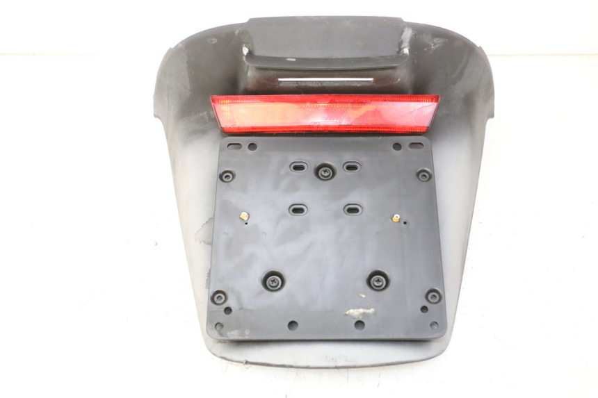 photo de BAVETTE ARRIERE PIAGGIO MP3 RL 250 (2006 - 2010) - Gros plan technique