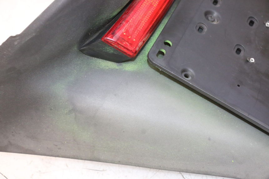 photo de BAVETTE ARRIERE PIAGGIO MP3 RL 250 (2006 - 2010) - Zoom état d’usage