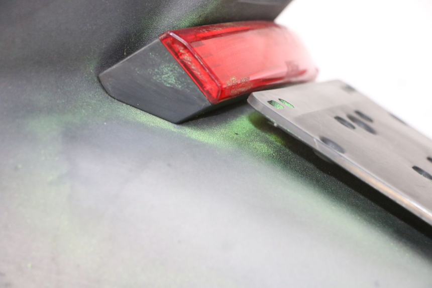 photo de BAVETTE ARRIERE PIAGGIO MP3 RL 250 (2006 - 2010) - Autre angle de vue