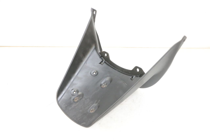 photo de BAVETTE ARRIERE PIAGGIO MP3 RL 250 (2006 - 2010) - Zoom état d’usage