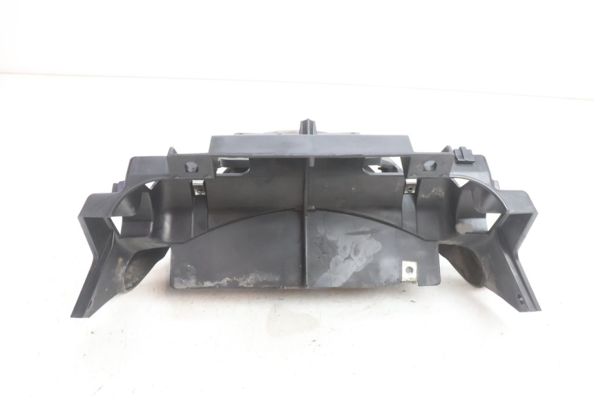 photo de BAVETTE ARRIERE PIAGGIO MP3 500 (2016 - 2018) - Autre angle de vue