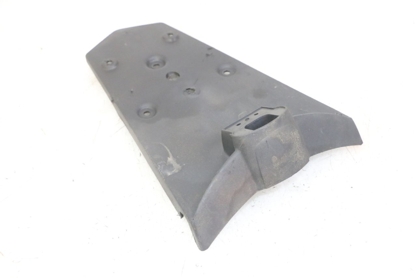photo de BAVETTE ARRIERE GILERA NEXUS 125 (2009 - 2013) - Autre angle de vue