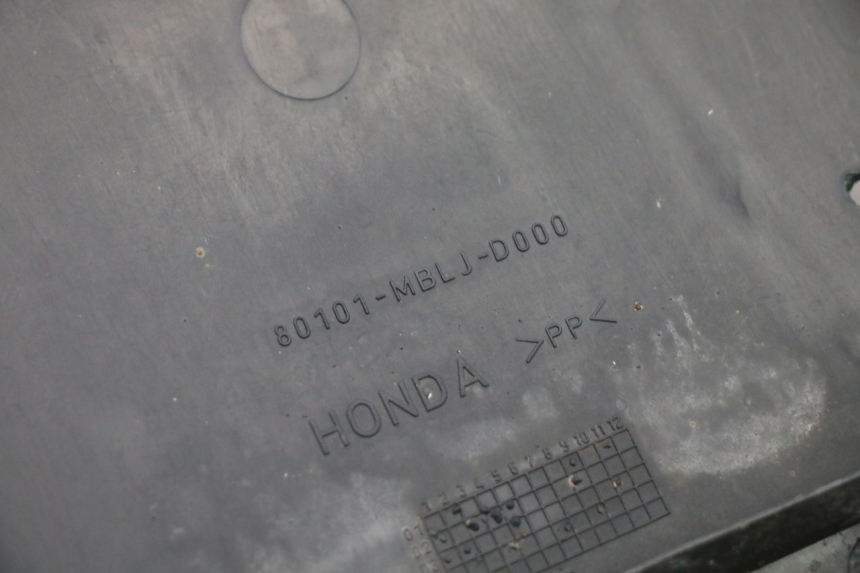 photo de BAVETTE ARRIERE HONDA NTV DEAUVILLE 650 (2001 - 2006) - Vue d’ensemble