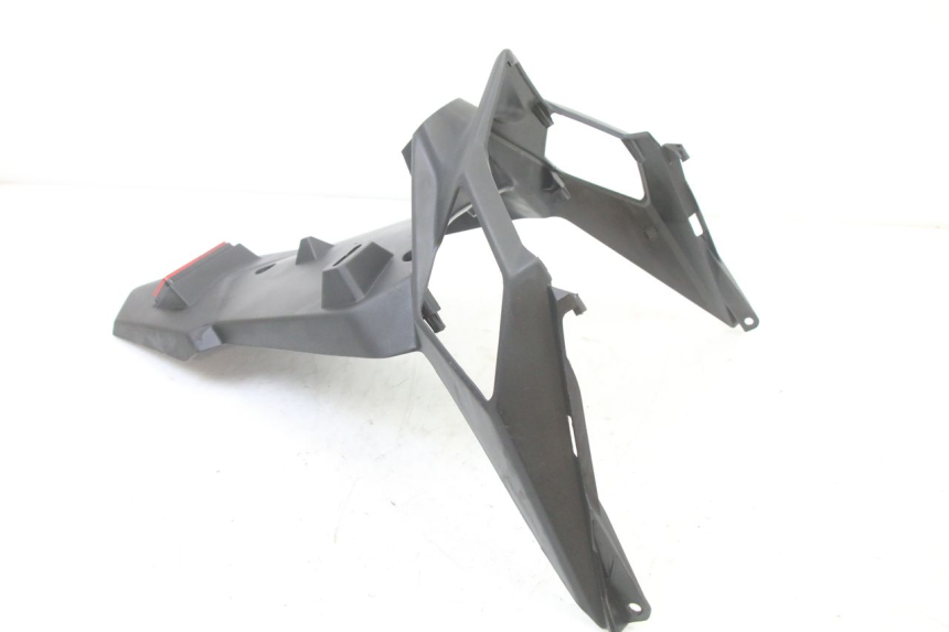 photo de BAVETTE ARRIERE SYM ORBIT III 3 4T 50 (2021 - 2025) - Vue d’ensemble