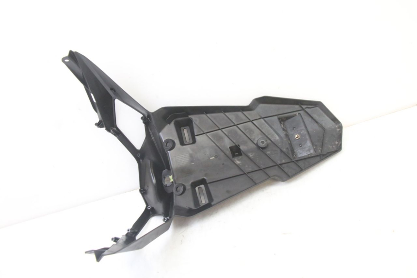 photo de BAVETTE ARRIERE SYM ORBIT III 3 4T 50 (2021 - 2025) - Marquages et références