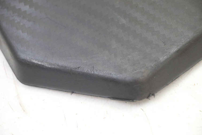 photo de BAVETTE ARRIERE SYM ORBIT III 3 4T 50 (2021 - 2025) - Vue d’ensemble