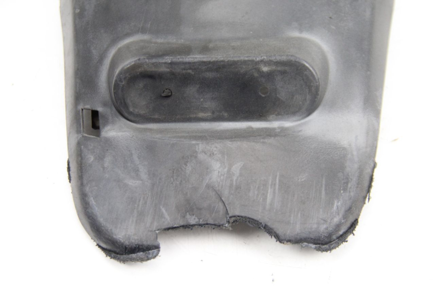 photo de BAVETTE ARRIERE MBK OVETTO 2T 50 (2007 - 2017) - Gros plan technique