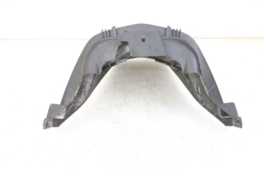 photo de BAVETTE ARRIERE PEUGEOT CITYSTAR 50 (2013 - 2017) - Gros plan technique