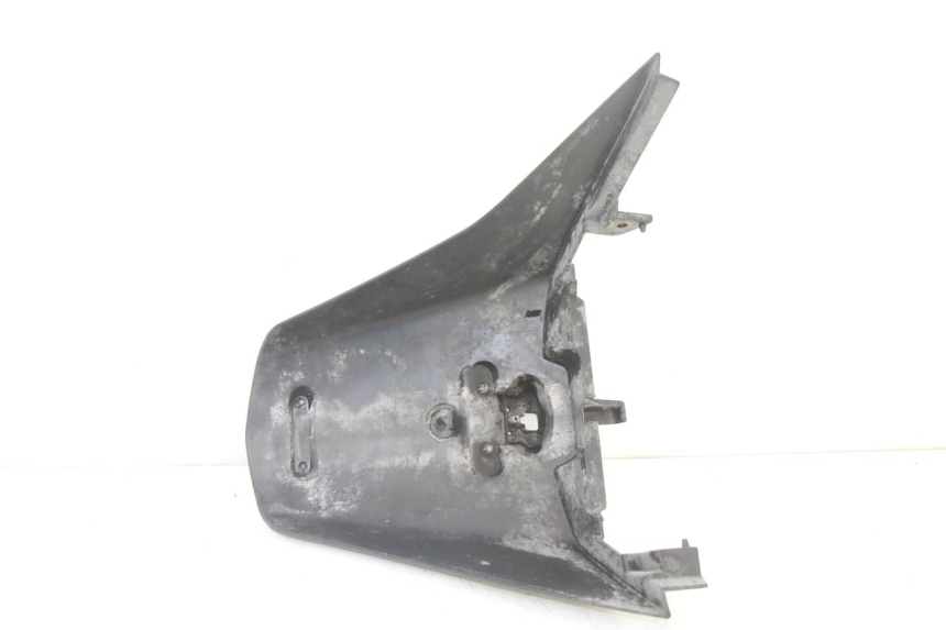 photo de BAVETTE ARRIERE PEUGEOT SATELIS 125 (2013 - 2018) - Points de fixation