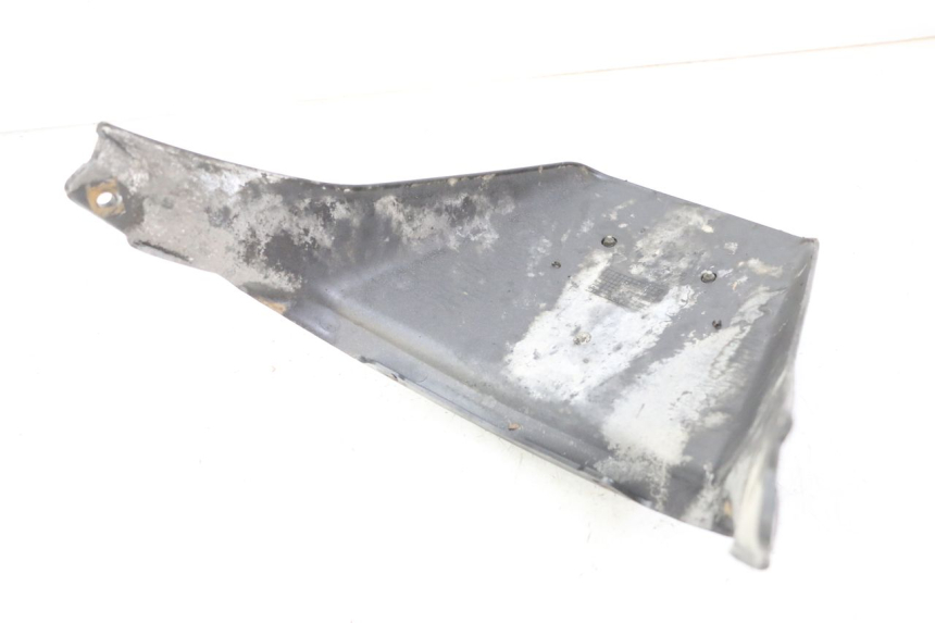 photo de BAVETTE ARRIERE PIAGGIO X8 125 (2004 - 2007) - Détail de la pièce